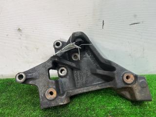 кронштейн генератора Ford Mondeo 2 поколение (1996 - 2000), 1.8 л., RFN, дизель, МКПП, передний привод, 95B8-10239-AA