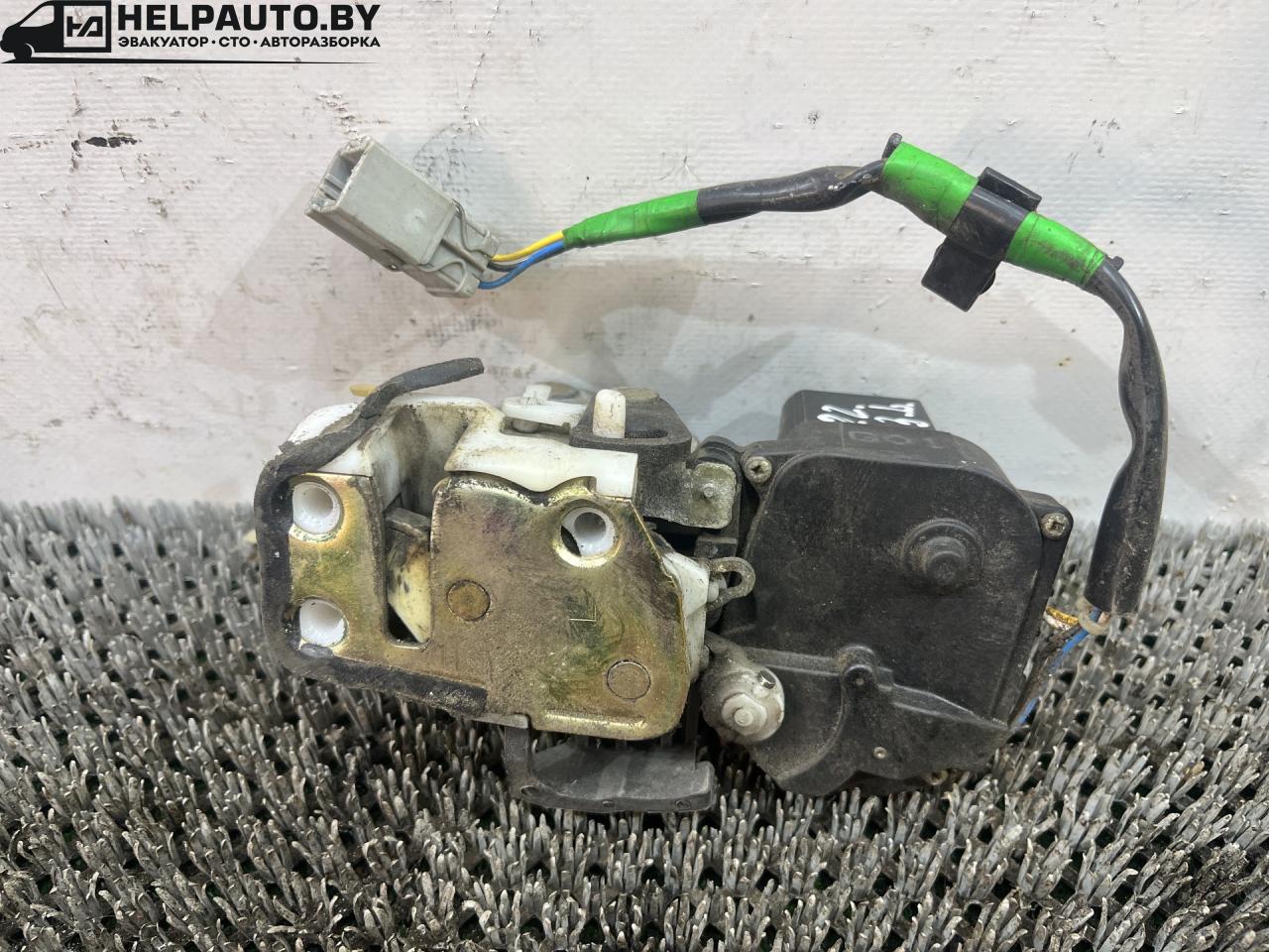 замок двери задней левой Rover 600 Series 1 поколение 1994, 2.0 л., бензин, МКПП, зелёный, седан, передний привод - фото №1