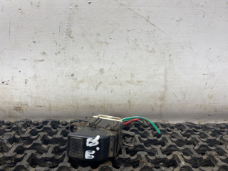 кнопка стеклоподъемника двери передней правой Mazda 626 GF 1997, 2.0 л., дизель, МКПП, зелёный, хетчбэк 5 дв., передний привод