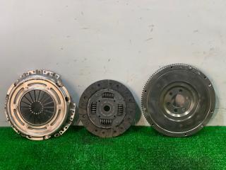 комплект сцепления Volkswagen Golf 2 поколение 1991, 1.3 л., бензин, МКПП, зелёный, хетчбэк 5 дв., передний привод