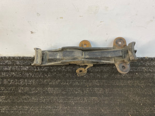 Крепление бампера переднего Audi 80 B3 89/B3 1991, 1.8 л., бензин, МКПП, серый, седан, передний привод, 893807253