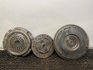 комплект сцепления Mazda 323 6 поколение (1998 - 2001), 1.5 л., ZL05, бензин, МКПП, передний привод, B697