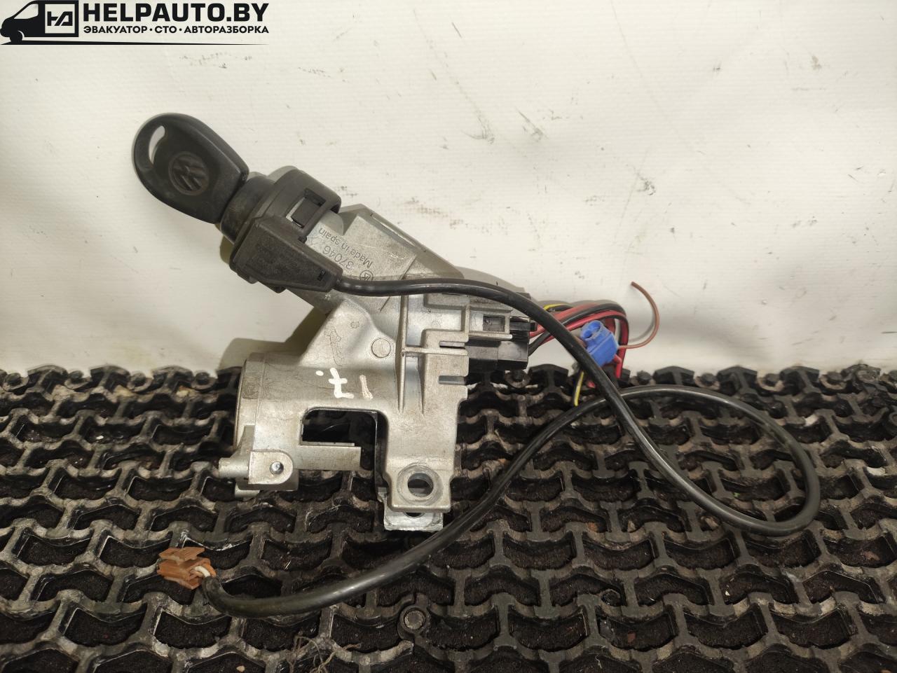 замок зажигания Volkswagen Golf 3 поколение 1995, 1.9 л., AEY, дизель, МКПП, белый, универсал, передний привод, 357905851D, 5WK768, VWLK101 - фото №1