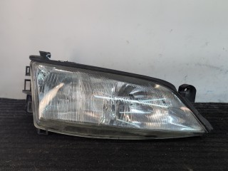 фара правая Opel Vectra B 1998, 1.8 л., бензин, МКПП, универсал, передний привод