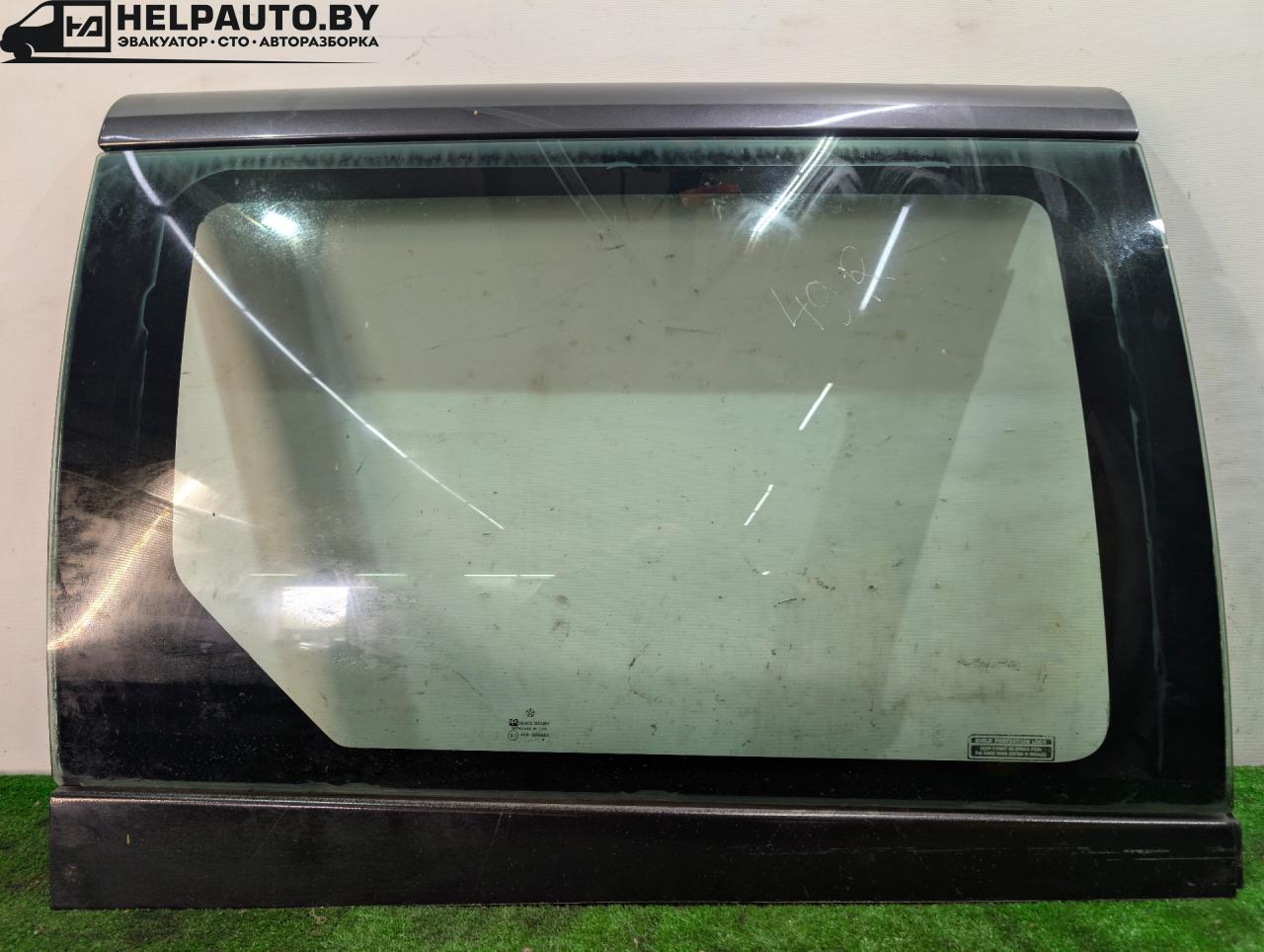 стекло сдвижной двери Chrysler Voyager 3 поколение 1998, 2.4 л., EDZ, бензин, МКПП, чёрный, минивэн, передний привод, 43R000685, DOT43AS2M134 - фото №1