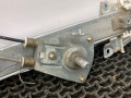 стеклоподъемник задний левый Mazda 626 GF [рестайлинг] GF 1999, 2.0 л., дизель, МКПП, черный, седан, передний привод - фото №3
