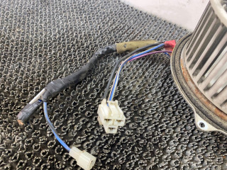 моторчик печки Mazda 626 GF [рестайлинг] 1999, 1.8 л., бензин, МКПП, синий, универсал, передний привод, HB111GE4T