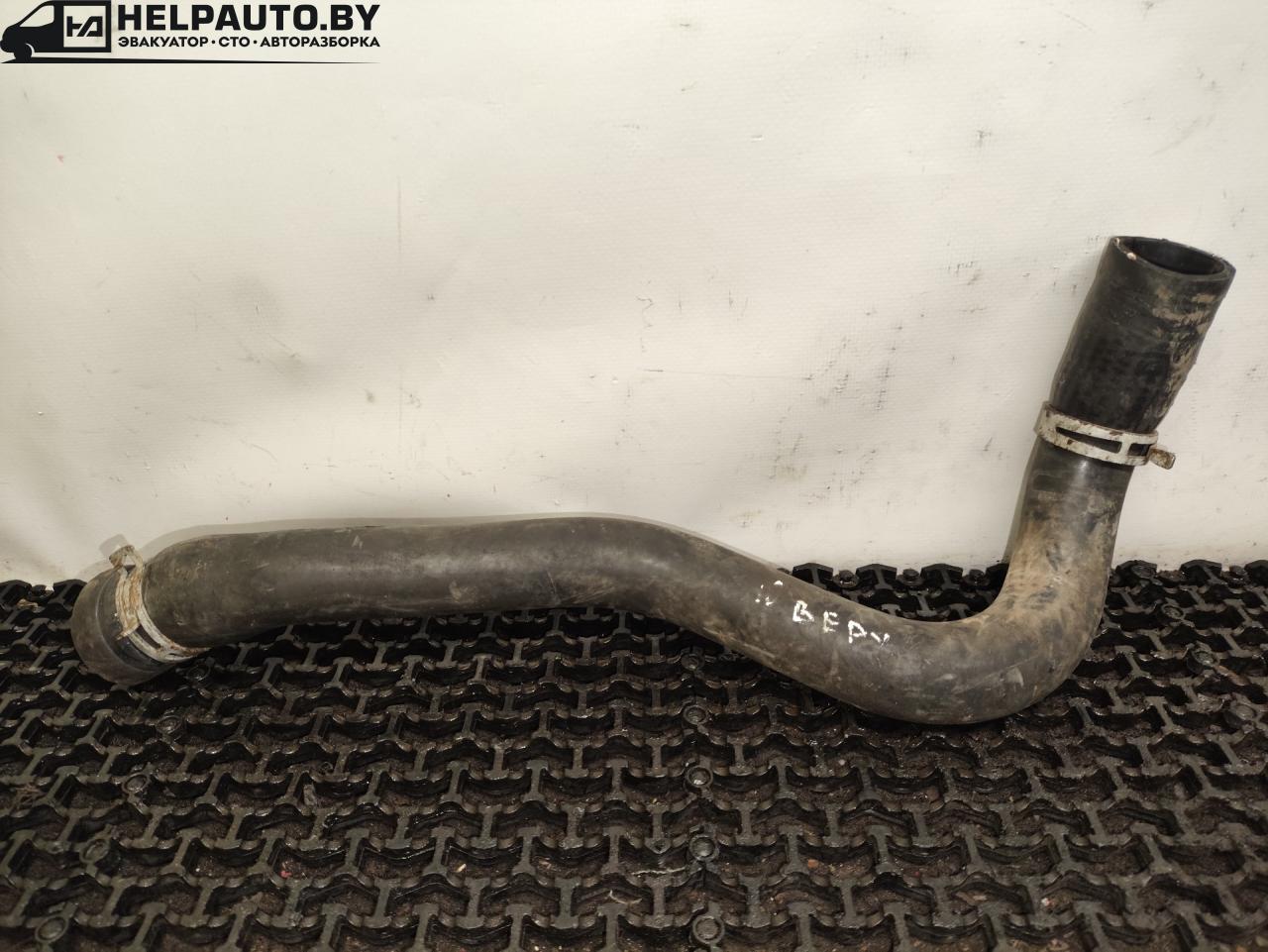 патрубок радиатора Toyota Carina E 1 поколение T190 1995, 1.6 л., 4A-FE, бензин, МКПП, зелёный, хетчбэк 5 дв., передний привод - фото №1