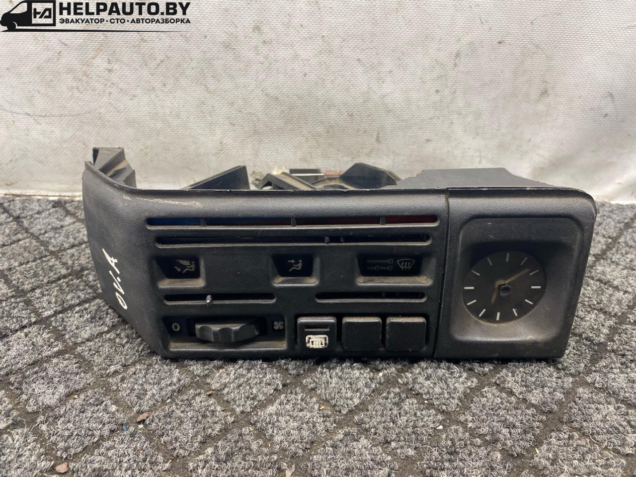 блок управления печки / климат-контроля Opel Vectra A 1990, 1.8 л., бензин, МКПП, седан, передний привод - фото №1