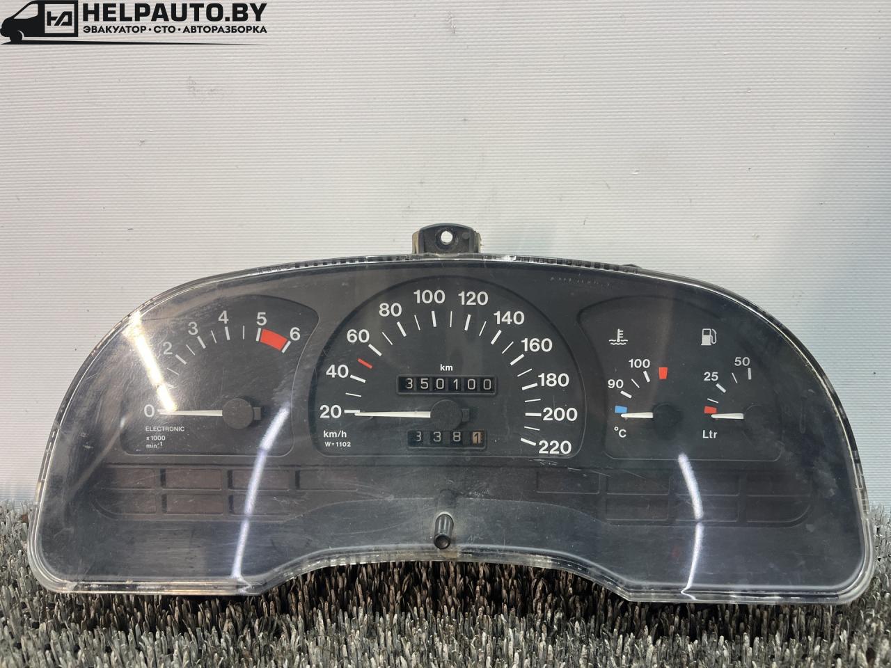 щиток приборов (приборная панель) Opel Astra F 1994, 1.7 л., дизель, 5МКПП, зелёный, хетчбэк 5 дв., передний привод, 81117675PP - фото №1