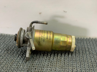 корпус топливного фильтра Toyota RAV4 2 поколение (XA20) 2002, 2.0 л., дизель, МКПП, серебристый, седан