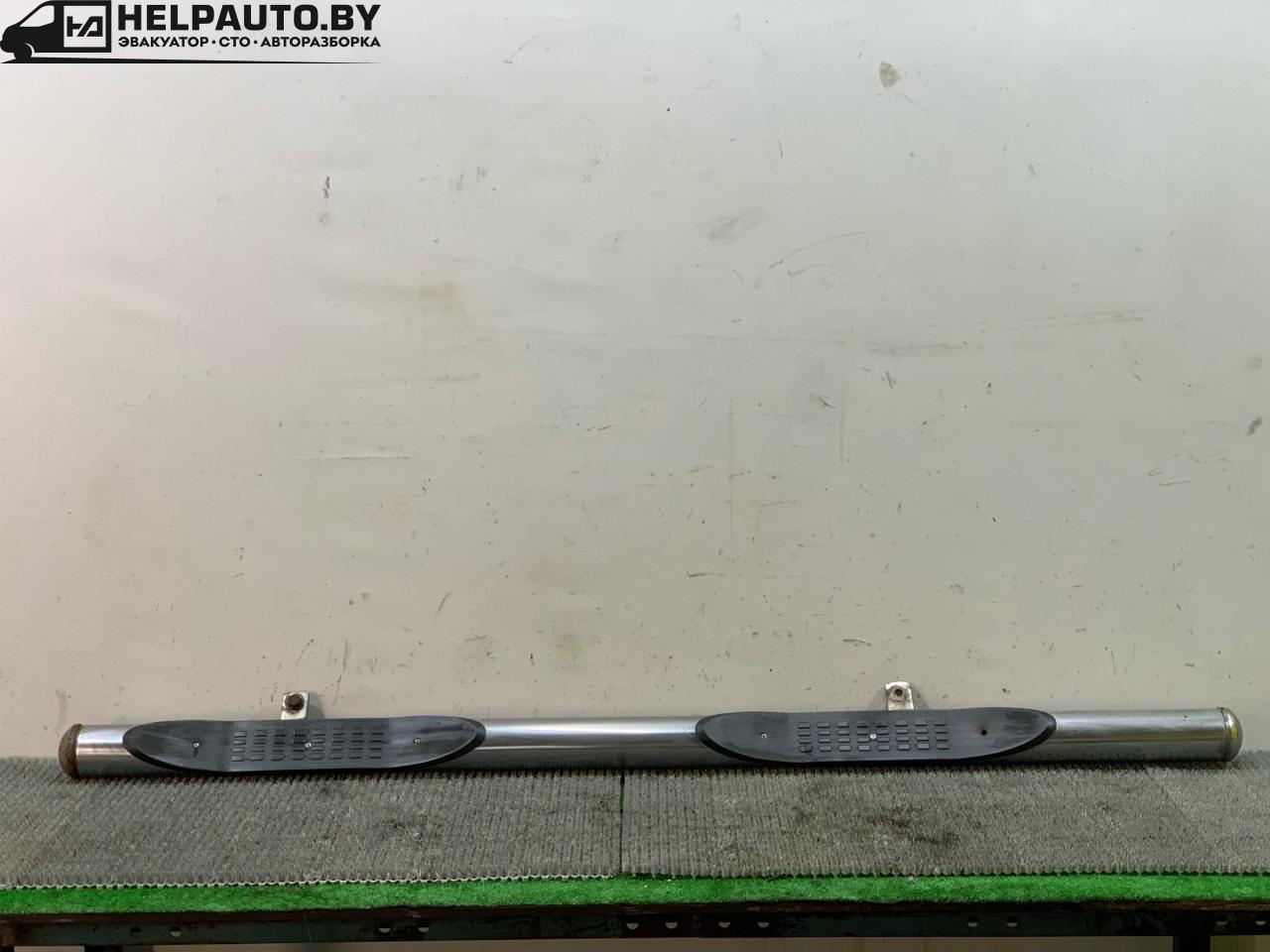 подножка Kia Sorento 1 поколение 2006, 2.4 л., дизель, АКПП, серый, внедорожник 5 дв., передний привод - фото №1