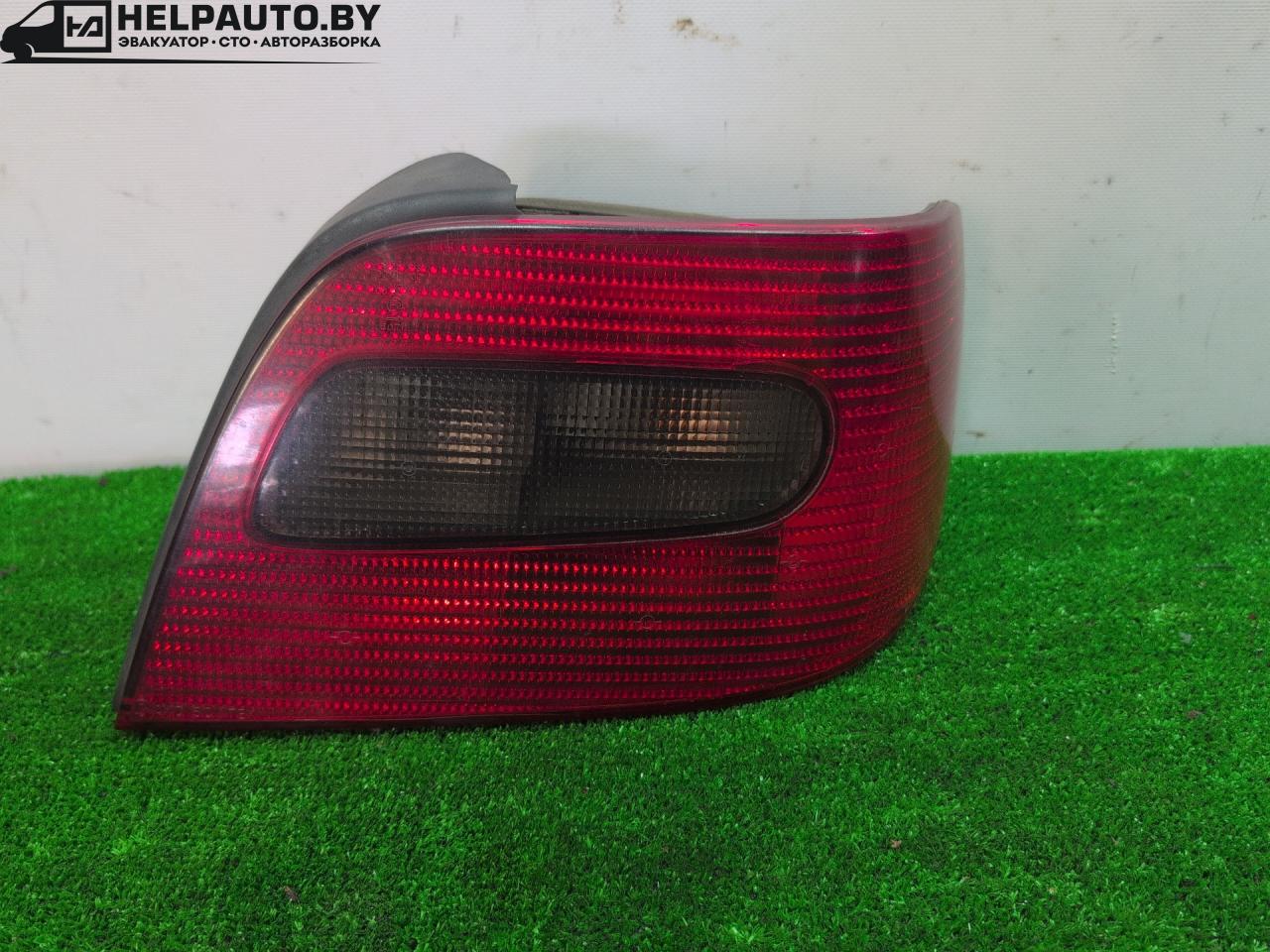 фонарь задний правый Citroen Xsara 1 поколение 1998, 1.6 л., бензин, 5МКПП, зелёный, хетчбэк 3 дв., передний привод - фото №1
