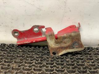 петля капота правая Kia Shuma 1 поколение 1999, 1.5 л., бензин, МКПП, красный, хетчбэк 5 дв., передний привод