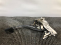 педаль тормоза Mazda 626 GF [рестайлинг] GF 1999, 2.0 л., дизель, МКПП, черный, седан, передний привод - фото №3