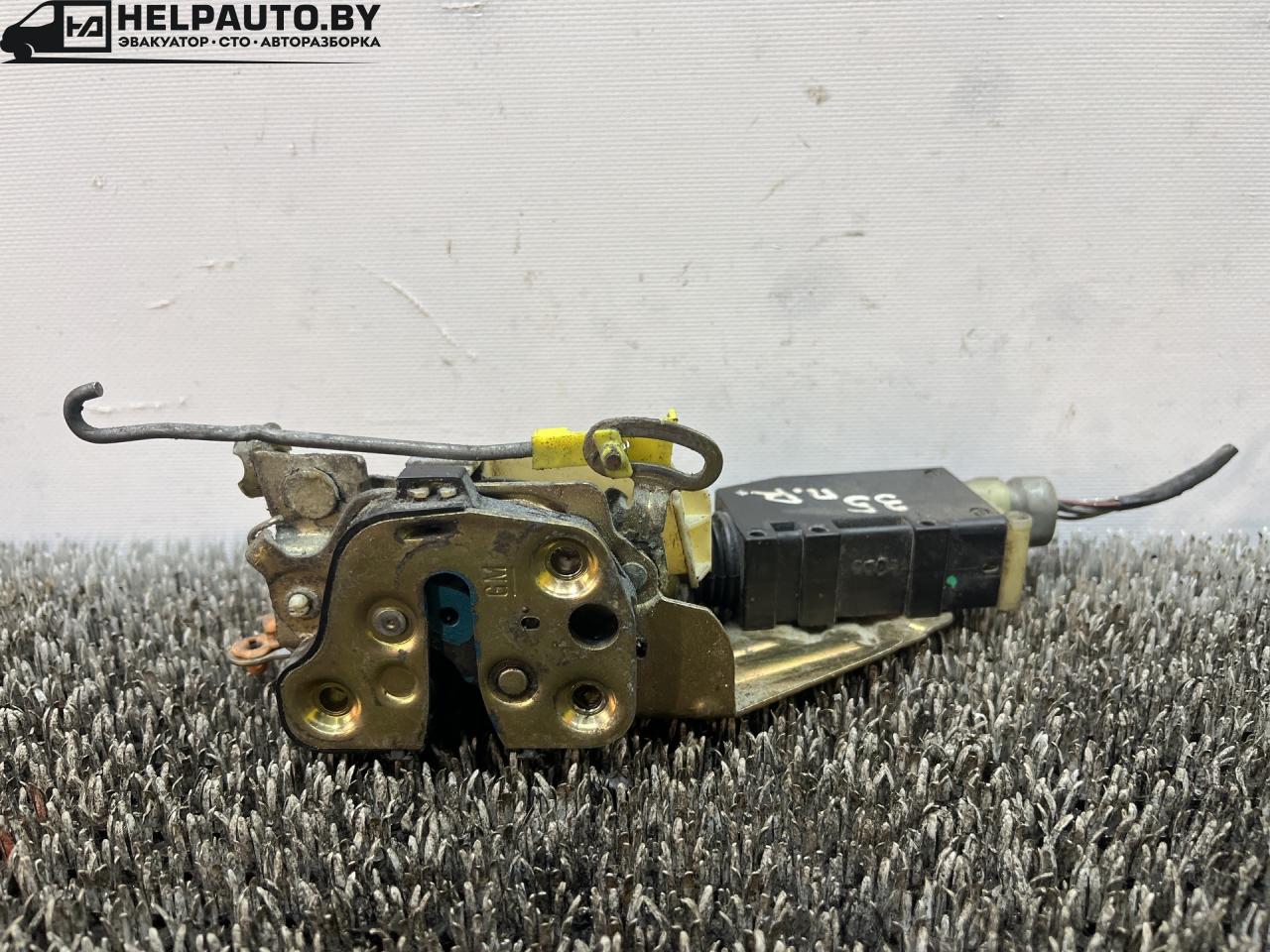 замок двери передней правой Opel Astra F 1994, 1.7 л., дизель, 5МКПП, зелёный, хетчбэк 5 дв., передний привод, 90449073 - фото №1