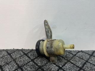 бачок главного цилиндра сцепления Kia Shuma 1 поколение 1999, 1.5 л., бензин, МКПП, красный, хетчбэк 5 дв., передний привод