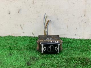 кнопка стеклоподъемника переднего левого Mercedes-Benz C-Класс W202/S202 1995, 1.8 л., бензин, 5МКПП, красный, седан, задний привод, 1408212851KZ