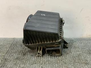 корпус воздушного фильтра Hyundai Terracan 1 поколение 2003, 2.5 л., D4BH, дизель, АКПП, серебристый, внедорожник 5 дв., полный подключаемый привод