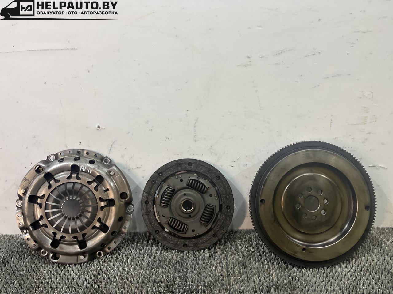 комплект сцепления Ford Mondeo 2 поколение (1996 - 2000), 1.8 л., RFN, дизель, МКПП, передний привод, 97FF637-AA - фото №1