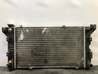 радиатор (основной) Dodge Caravan 3 поколение RG 1999, 2.4 л., EDZ, бензин, АКПП, темно зеленый, передний привод