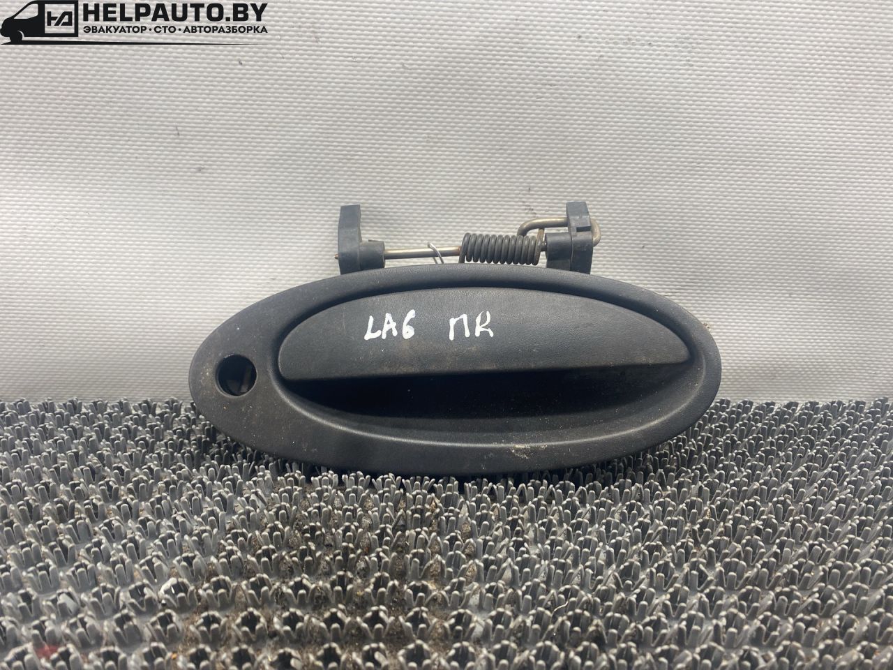 ручка наружная Renault Laguna 1 поколение 1994, 2.0 л., F3R 200, бензин, МКПП, бордовый, хетчбэк 5 дв., передний привод - фото №1