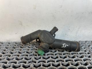 фланец (тройник) системы охлаждения Volkswagen Jetta 4 поколение 2001, 2.0 л., AQY, бензин, МКПП, синий, седан, передний привод