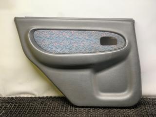 обшивка двери задняя левая Kia Shuma 1 поколение 1999, 1.5 л., бензин, МКПП, красный, хетчбэк 5 дв., передний привод