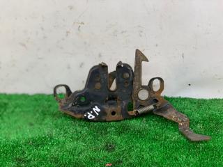 замок капота Nissan Primera P11 1998, 2.0 л., SR20DE, бензин, 5МКПП, серебристый, седан, передний привод