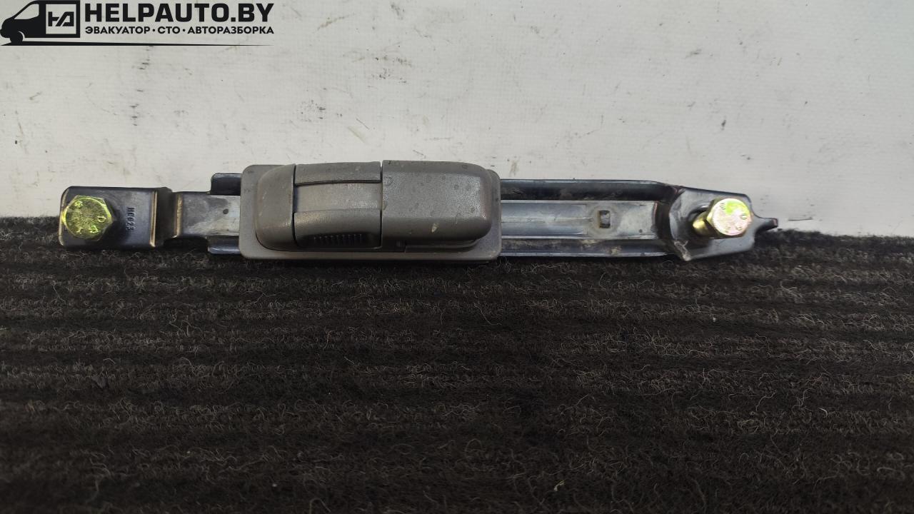 механизм регулировки высоты ремня безопасности передний левый Nissan Primera P12 2002, 2.2 л., дизель, универсал, передний привод - фото №1