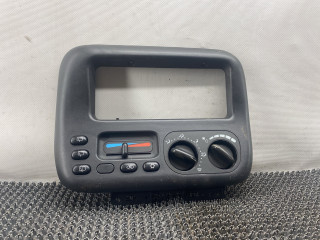блок управления печки / климат-контроля Plymouth Voyager 3 поколение 1998, 2.4 л., бензин, АКПП, зелёный, минивэн, передний привод, 58024E