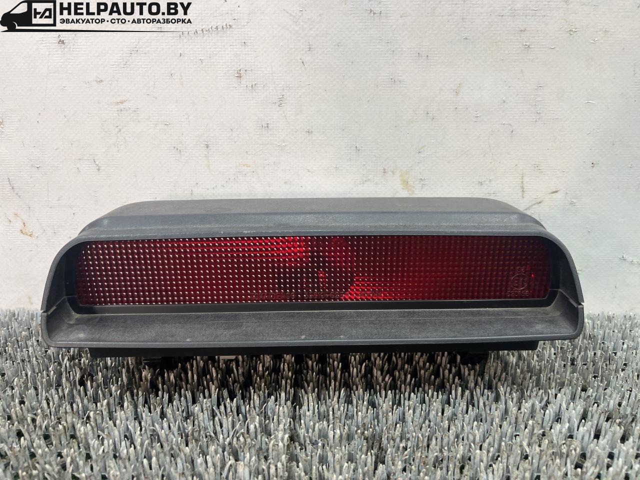 дополнительный стоп-сигнал Suzuki Baleno 1 поколение 2002, 1.5 л., бензин, МКПП, чёрный, седан, 35810-63E0 - фото №1