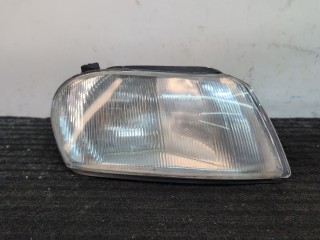 поворотник правый Opel Vectra B 1998, 1.8 л., бензин, МКПП, универсал, передний привод