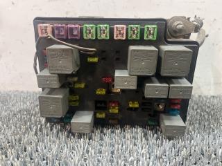 блок предохранителей Kia Shuma 1 поколение 1999, 1.5 л., бензин, МКПП, красный, хетчбэк 5 дв., передний привод, OK2A267740