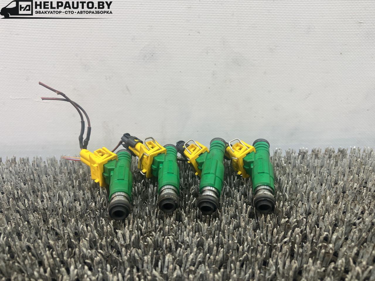 форсунка Opel Omega B 1998, 2.0 л., бензин, 5МКПП, красный, универсал, задний привод, 0280155709 - фото №1