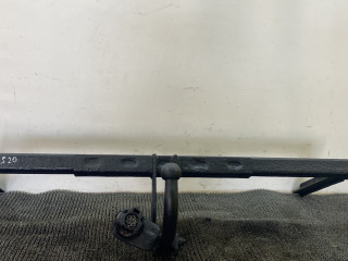 прицепное устройство (фаркоп) Ford Focus 1 поколение [рестайлинг] 2003, 2.0 л., бензин, МКПП, серебристый, универсал, передний привод