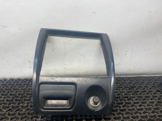 рамка под магнитолу Mazda 626 GF 1997, 2.0 л., дизель, МКПП, зелёный, хетчбэк 5 дв., передний привод