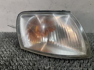 поворотник правый Toyota Carina E 1 поколение T190 1995, 1.6 л., 4A-FE, бензин, МКПП, зелёный, хетчбэк 5 дв., передний привод, 8151005010