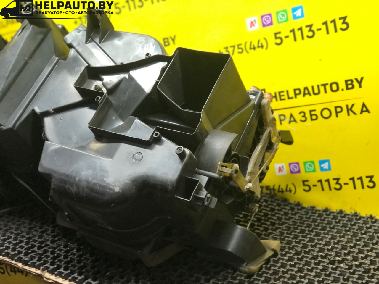 радиатор отопителя (печки) Geely MK 1 поколение 2012, 1.5 л., MR479QA, бензин, 5МКПП, черный, седан, передний привод - фото №1