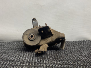 подушка крепления двигателя Mazda 626 GE 1992, 1.8 л., бензин, МКПП, красный, хетчбэк 5 дв.