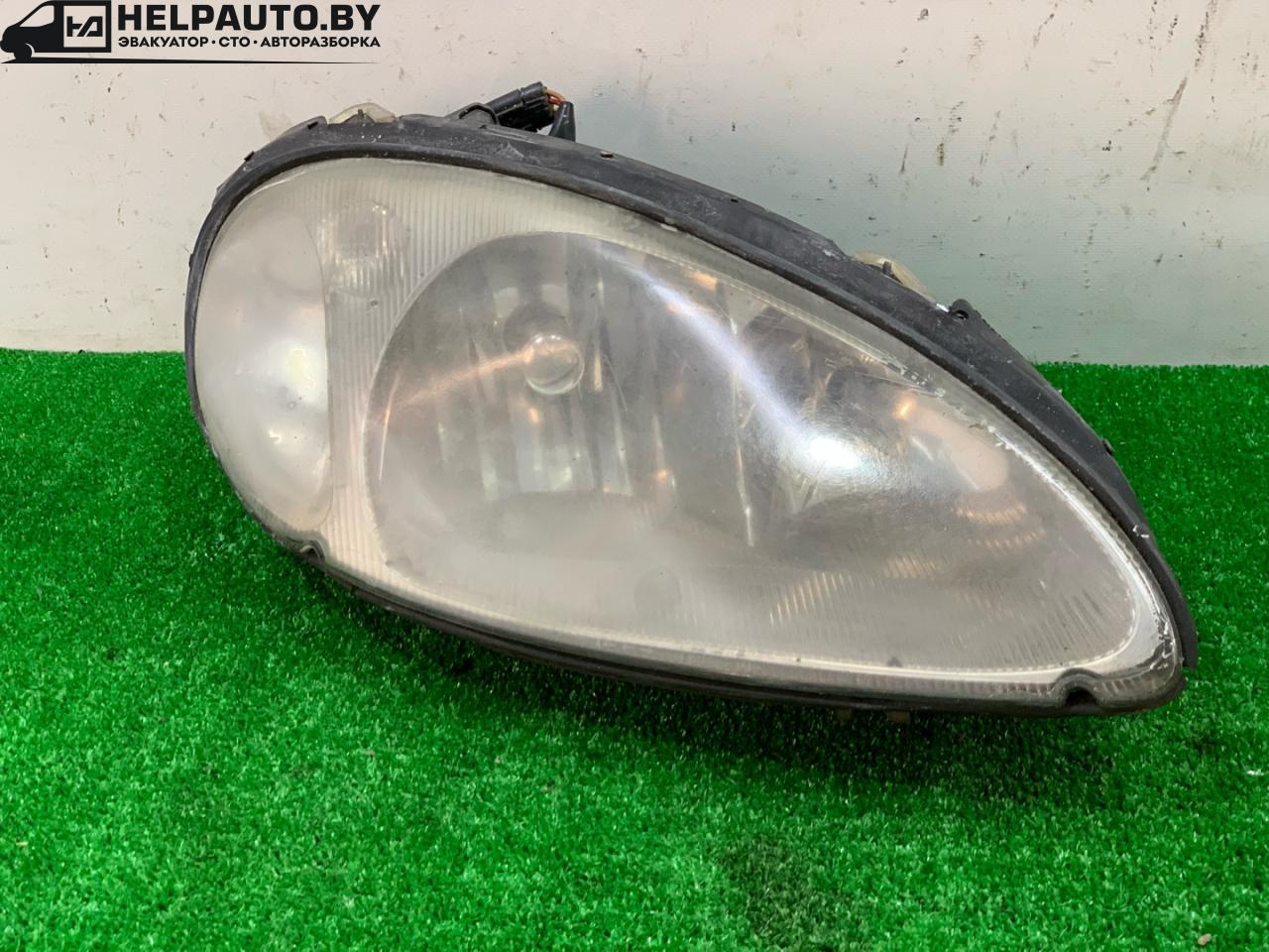 фара правая Chrysler PT Cruiser 1 поколение 2002, 2.0 л., ECC, бензин, АКПП, хетчбэк 5 дв. - фото №1