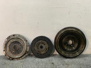 комплект сцепления Mercedes-Benz C-Класс W202/S202 1995, 1.8 л., бензин, 5МКПП, красный, седан, задний привод