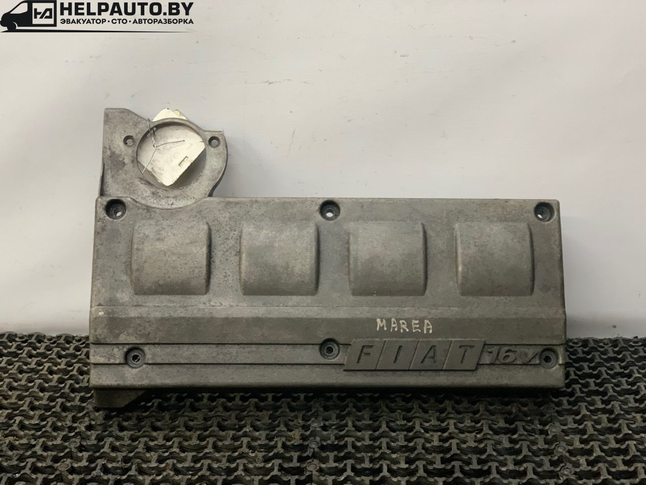 декоративная крышка двигателя Fiat Marea 1 поколение 1996, 1.8 л., бензин, МКПП, зеленый, седан - фото №1