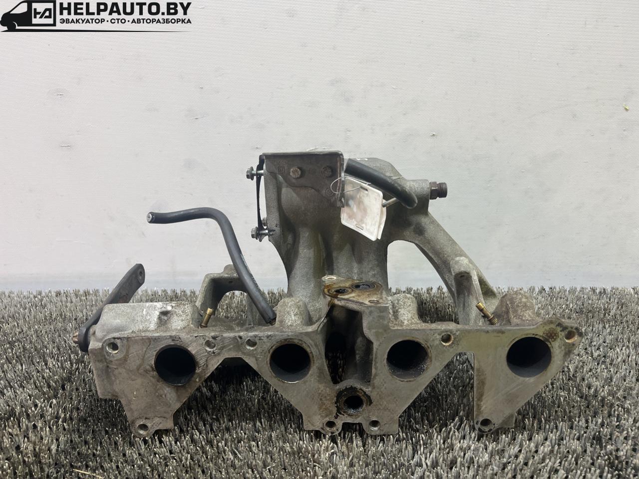 коллектор впускной Opel Omega B 1998, 2.0 л., бензин, 5МКПП, красный, универсал, задний привод - фото №1