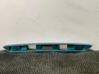 накладка подсветки номера Mazda 323 6 поколение 1998, 1.5 л., бензин, МКПП, синий, хетчбэк 3 дв., передний привод