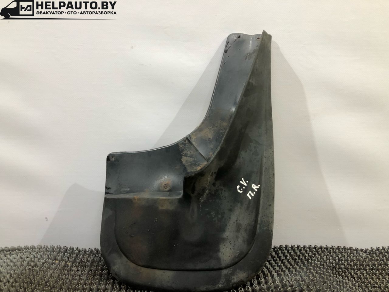 брызговик Dodge Caravan 3 поколение RG 1999, 2.4 л., EDZ, бензин, АКПП, темно зеленый, передний привод - фото №1