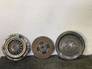 комплект сцепления Mazda 626 GF 1997, 2.0 л., дизель, МКПП, зелёный, хетчбэк 5 дв., передний привод