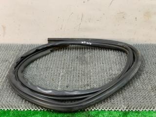 уплотнитель двери Nissan Primera P11 1998, 2.0 л., SR20DE, бензин, 5МКПП, седан