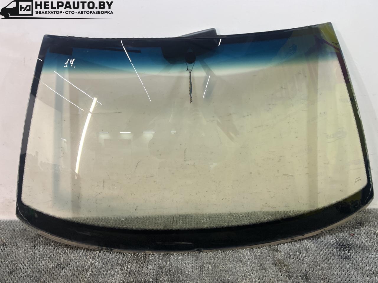 стекло лобовое Volkswagen Golf 3 поколение 1995, 1.9 л., AEY, дизель, МКПП, белый, универсал, передний привод, 43R-000046 - фото №1