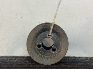 шкив помпы Audi A4 B5 1999, 1.8 л., бензин, АКПП, черный, универсал, передний привод